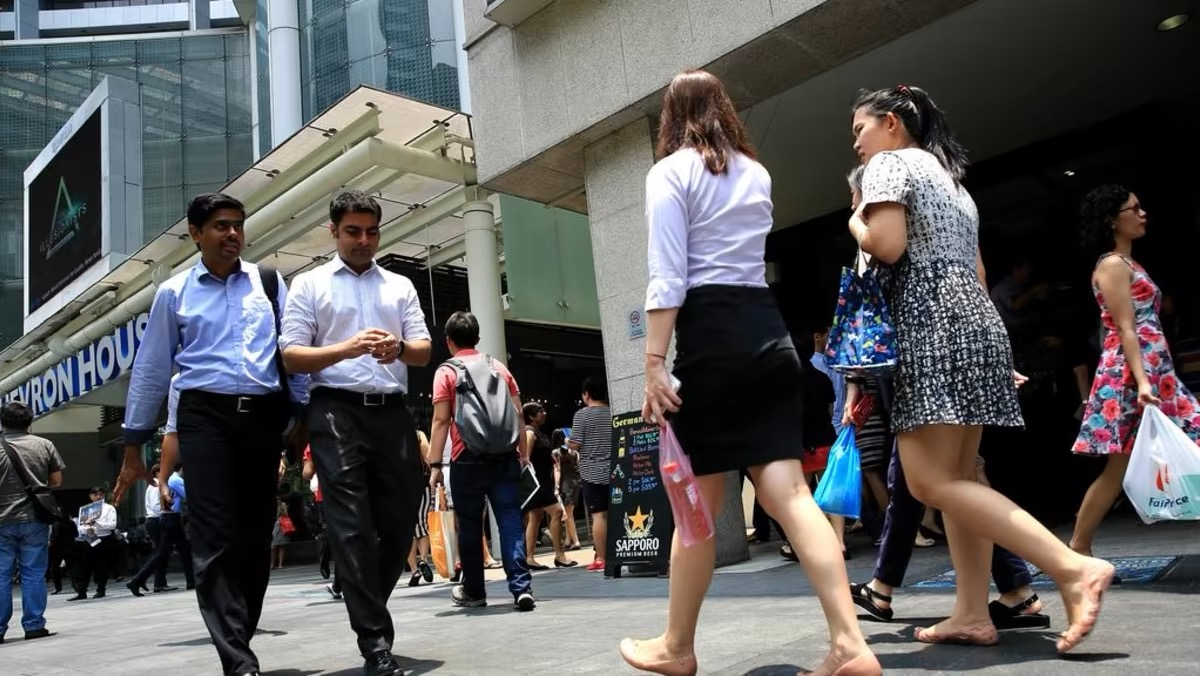 Singapore Businesses Exercise Caution with Hiring Pauses and Slower Wage Increases